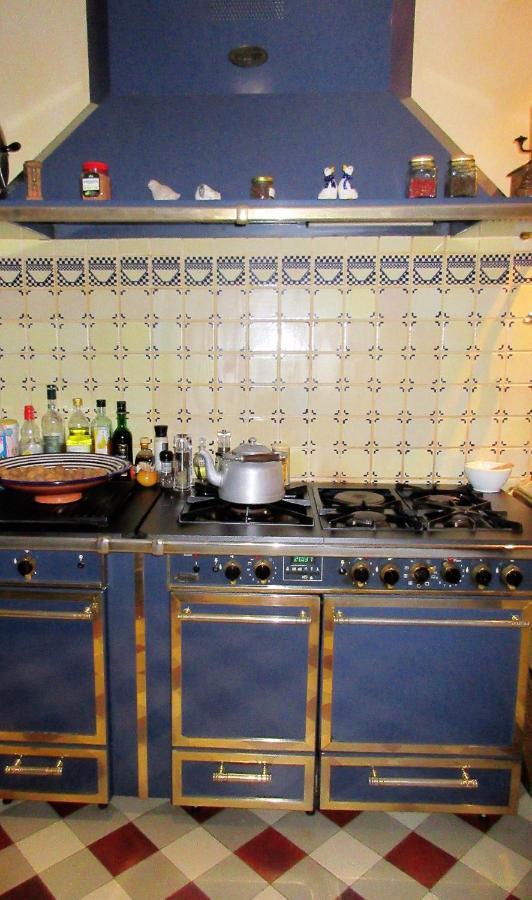 Le Manoir Sur La Roche, 74, Impasse Du Manoir, 71520 Navour Sur Grosne D121 Acomodação com café da manhã Clermain Exterior foto